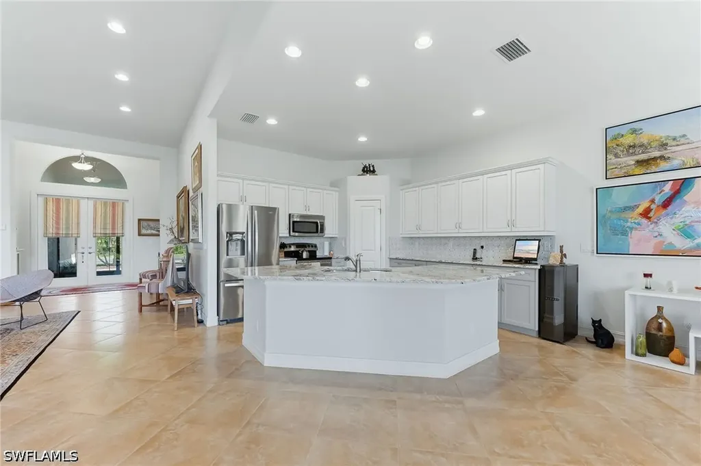 6168 Dogleg Drive Naples FL 34113