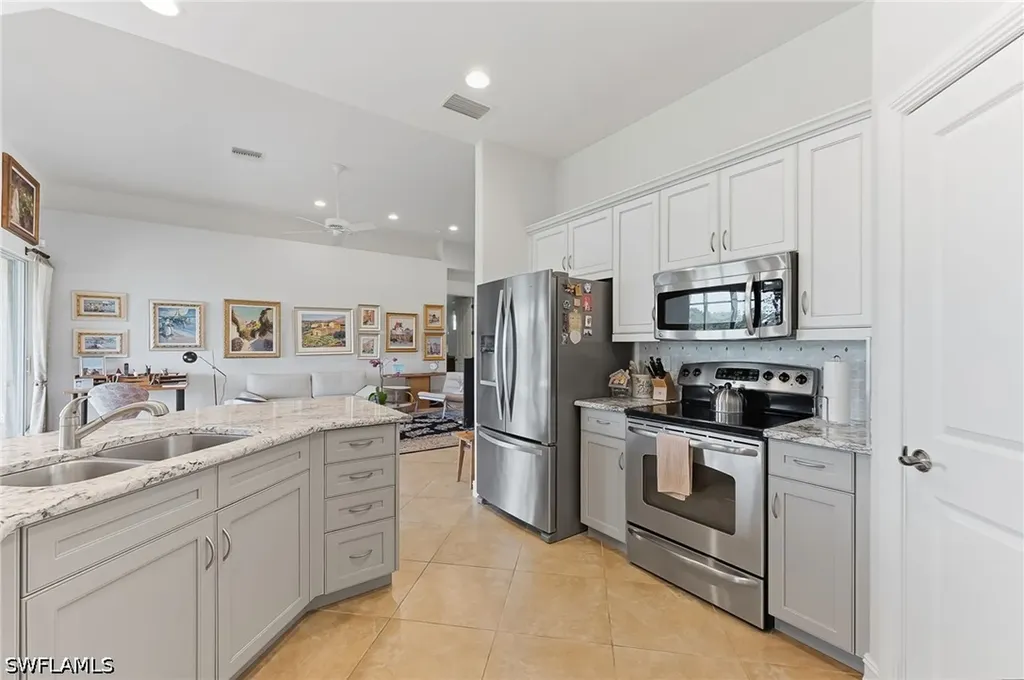 6168 Dogleg Drive Naples FL 34113