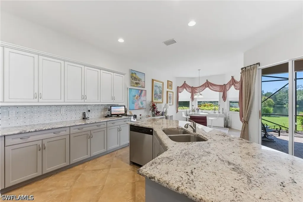 6168 Dogleg Drive Naples FL 34113