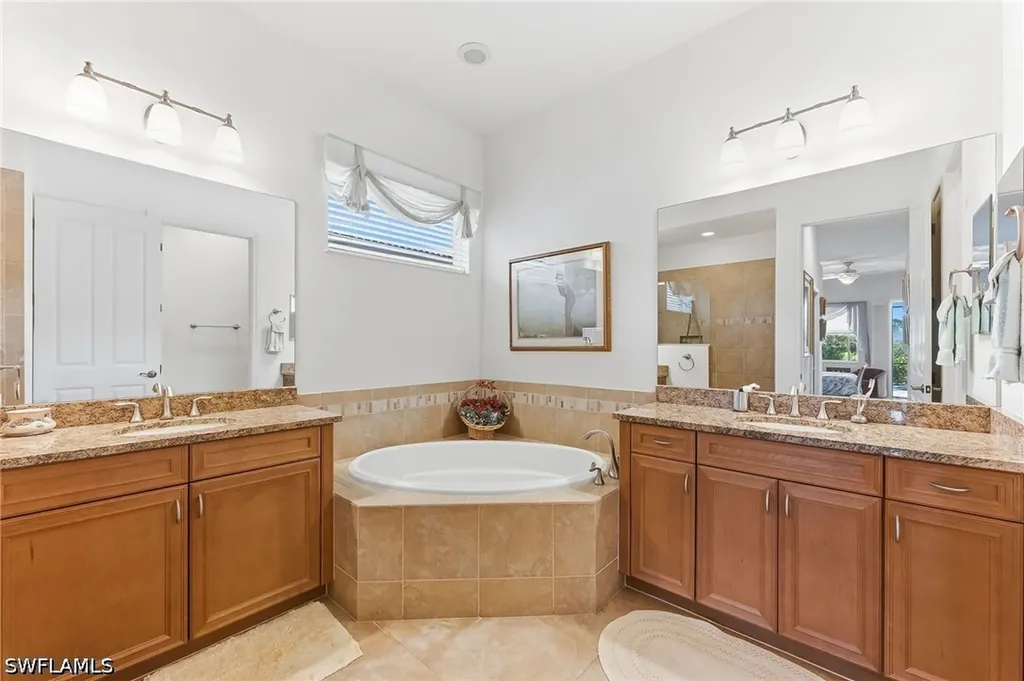 6168 Dogleg Drive Naples FL 34113