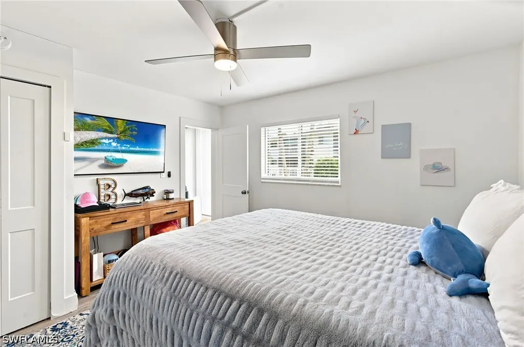 1417 Chesapeake Avenue Naples FL 34102