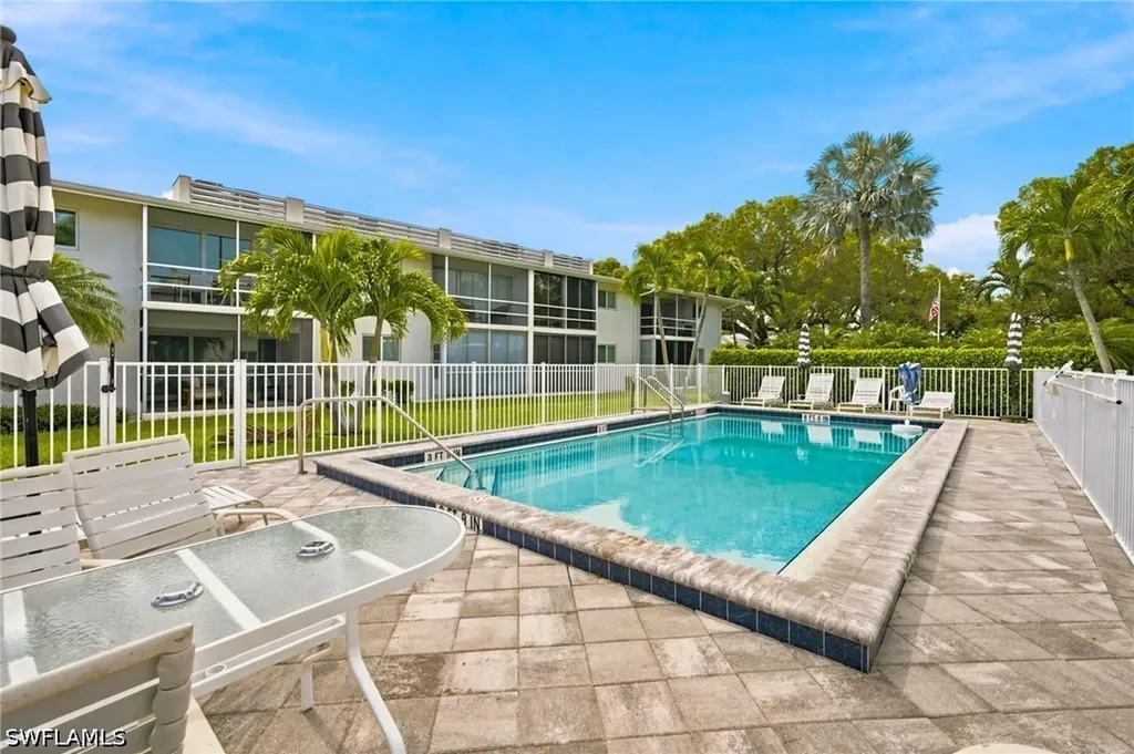 1417 Chesapeake Avenue Naples FL 34102