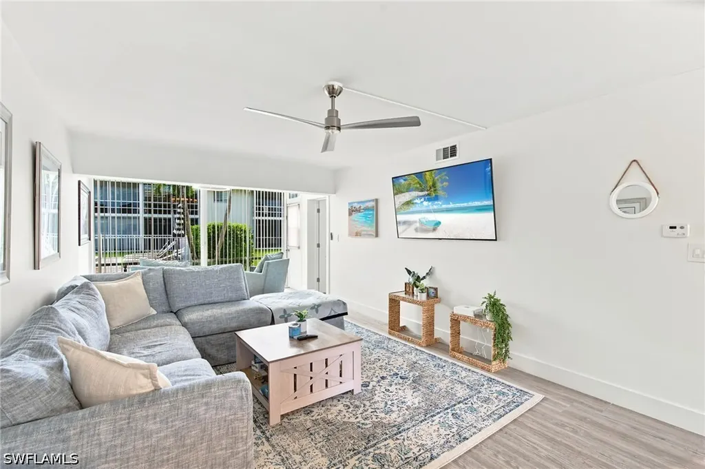 1417 Chesapeake Avenue Naples FL 34102