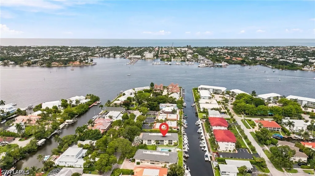 1417 Chesapeake Avenue Naples FL 34102