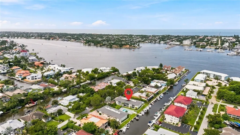 1417 Chesapeake Avenue Naples FL 34102