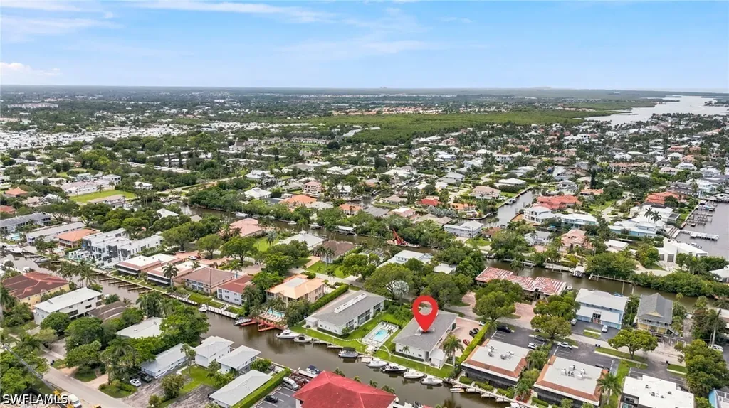 1417 Chesapeake Avenue Naples FL 34102