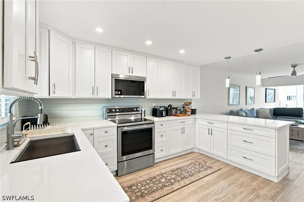 1417 Chesapeake Avenue Naples FL 34102