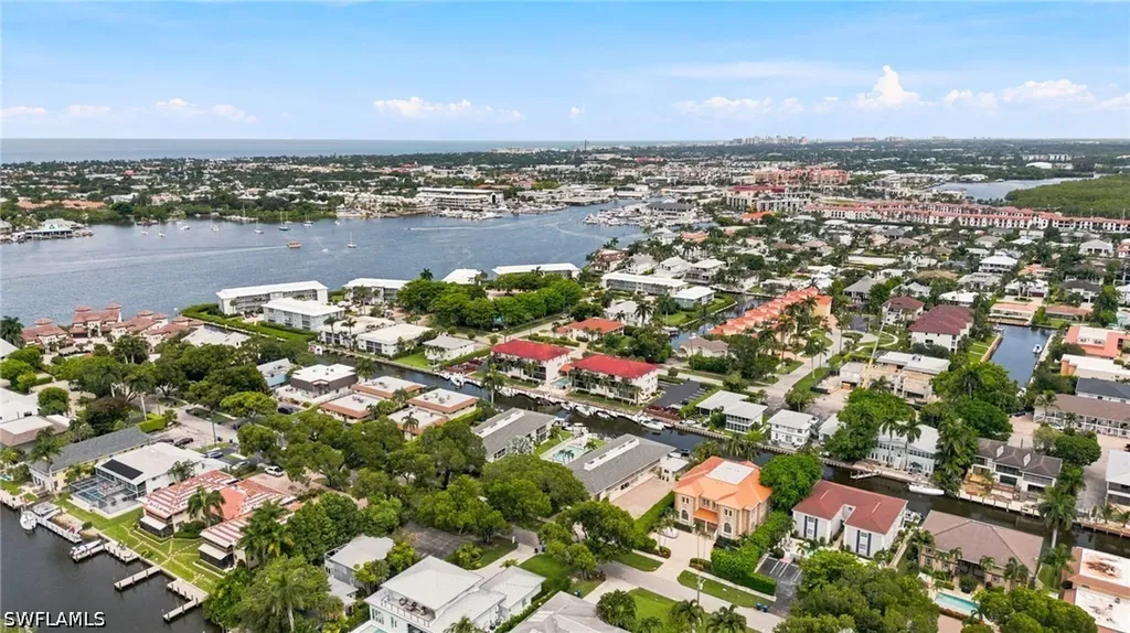 1417 Chesapeake Avenue Naples FL 34102