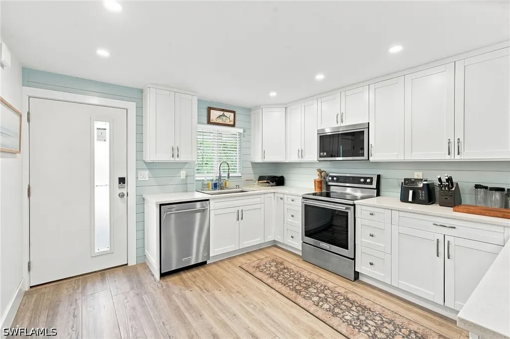 1417 Chesapeake Avenue Naples FL 34102
