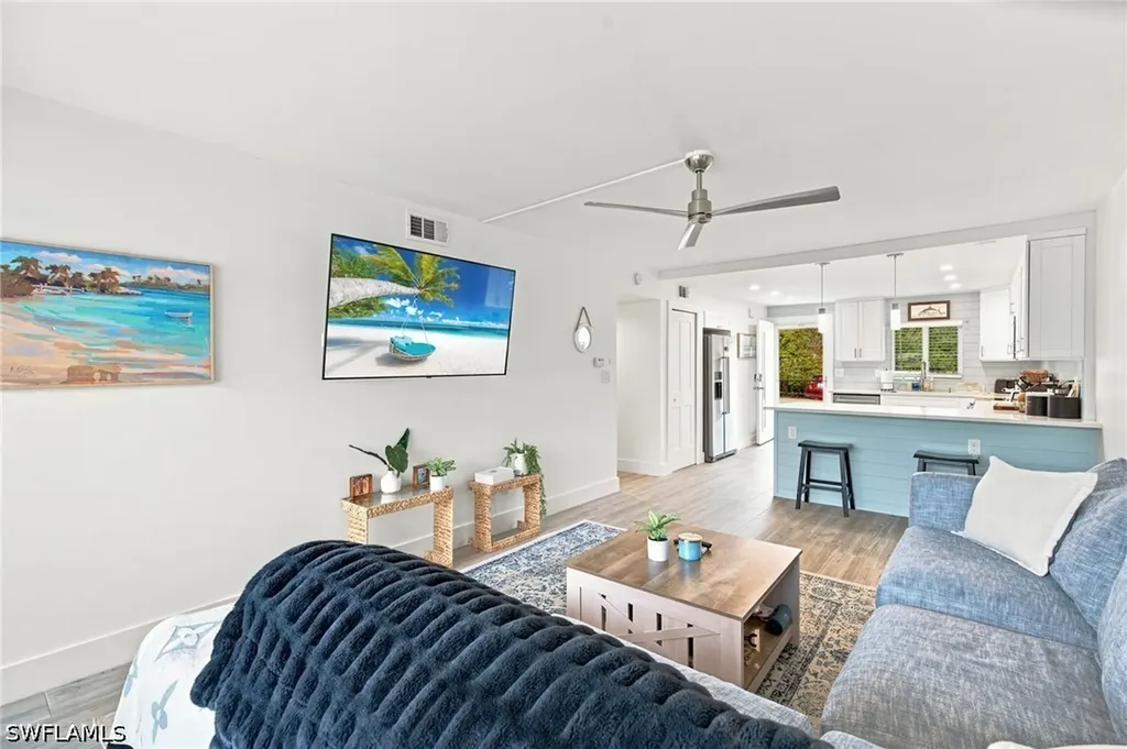 1417 Chesapeake Avenue Naples FL 34102