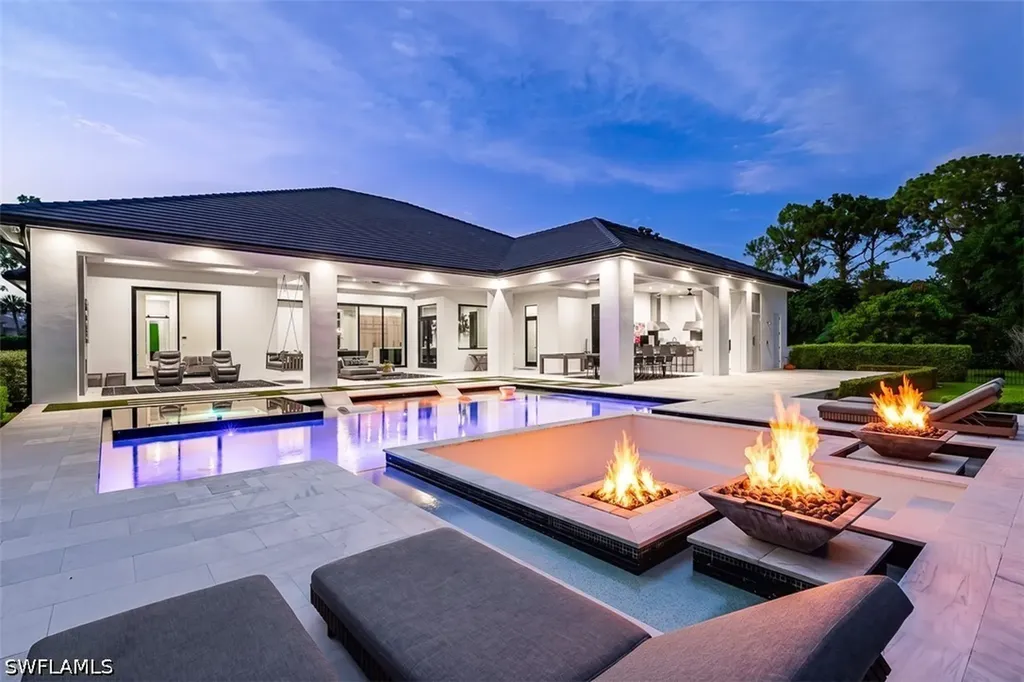728 Carica Road Naples FL 34108
