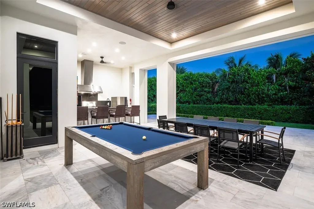 728 Carica Road Naples FL 34108