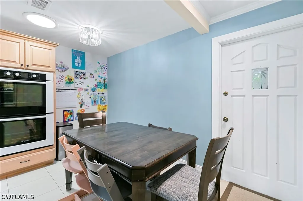 1050 6th Street S Naples FL 34102