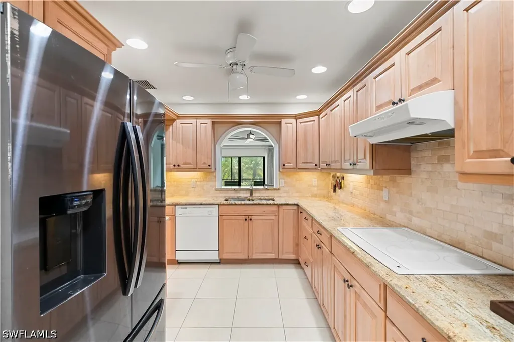 1050 6th Street S Naples FL 34102