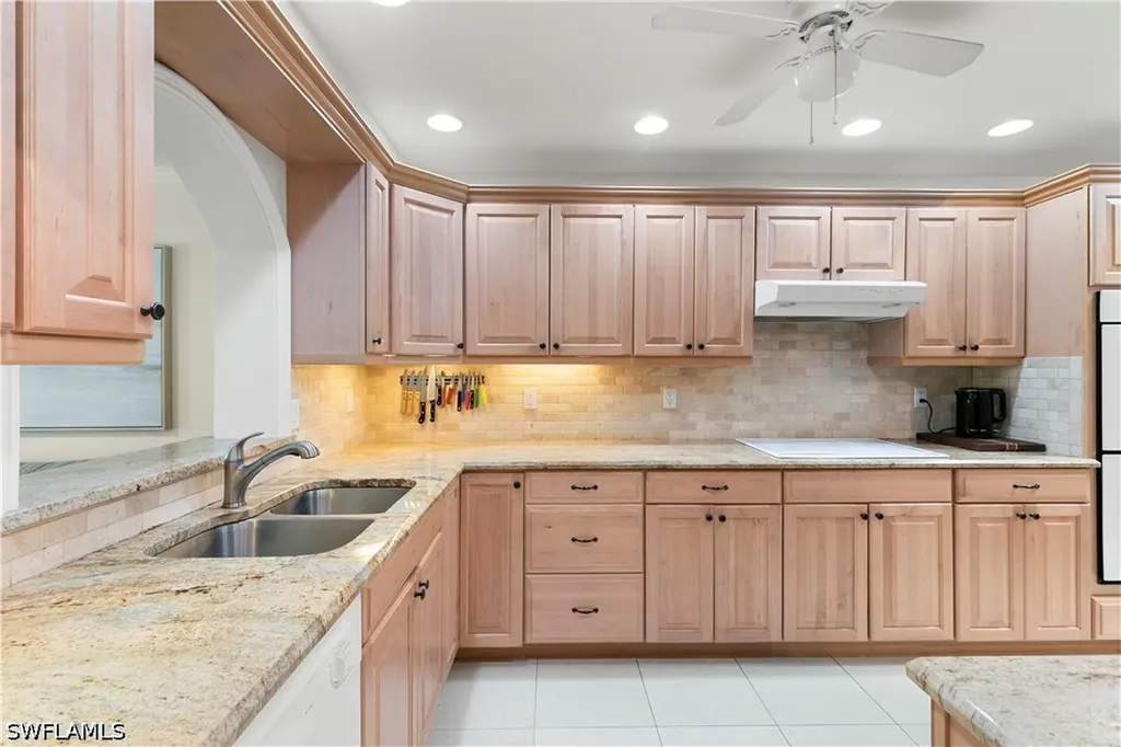 1050 6th Street S Naples FL 34102