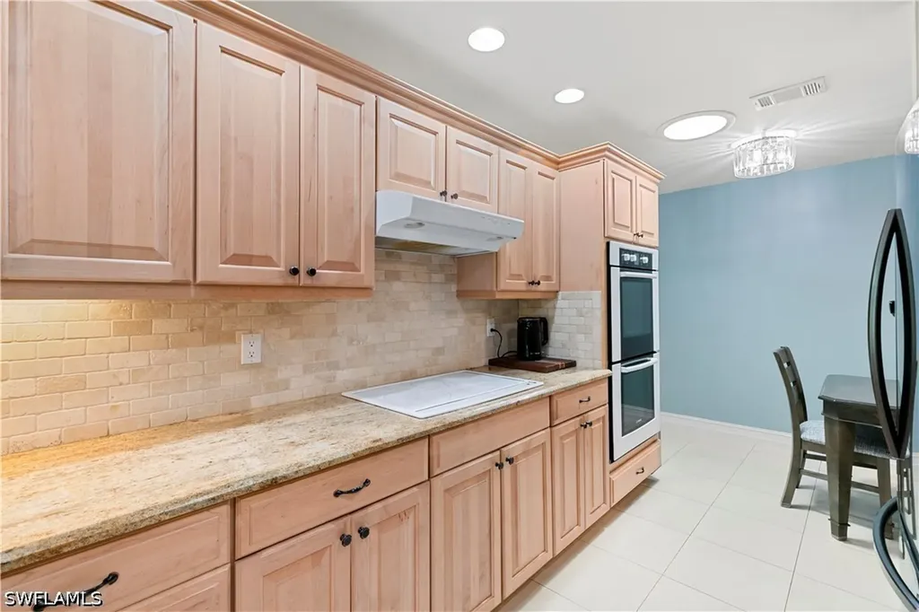 1050 6th Street S Naples FL 34102