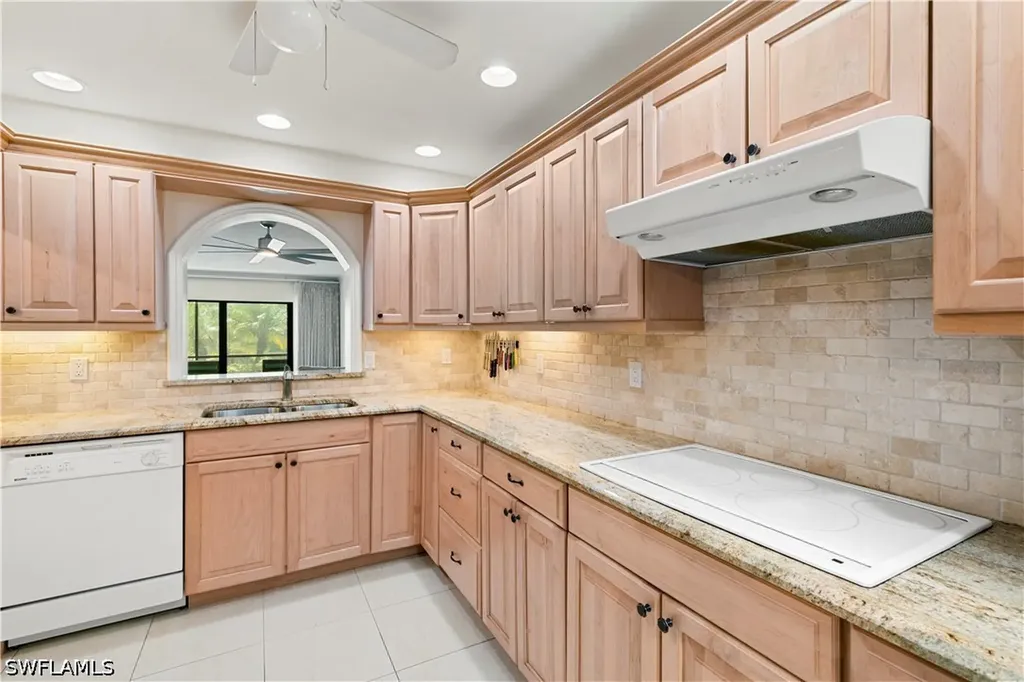 1050 6th Street S Naples FL 34102