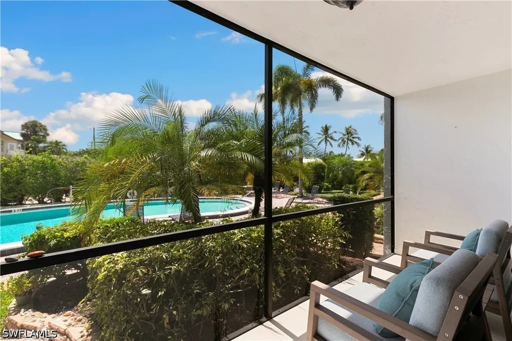 1050 6th Street S Naples FL 34102