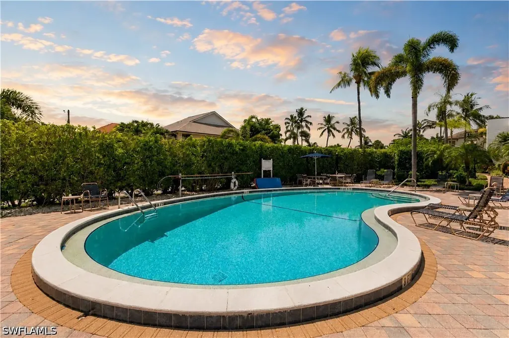 1050 6th Street S Naples FL 34102