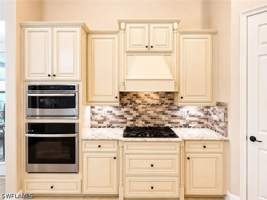 9871 Corso Bello Drive Naples FL 34113