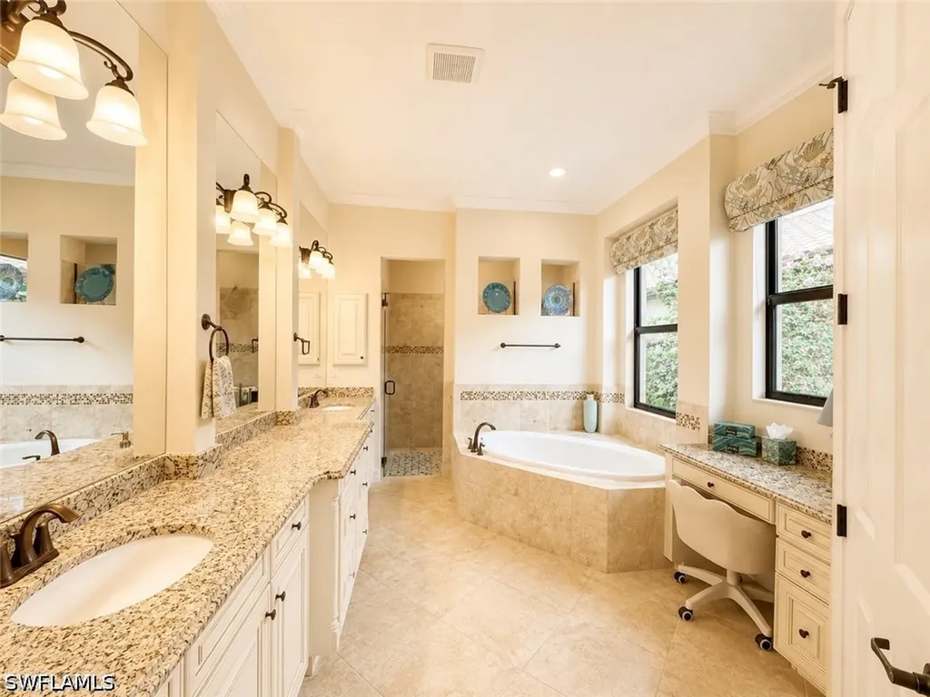 9871 Corso Bello Drive Naples FL 34113