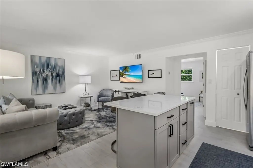 960 7th Street S Naples FL 34102