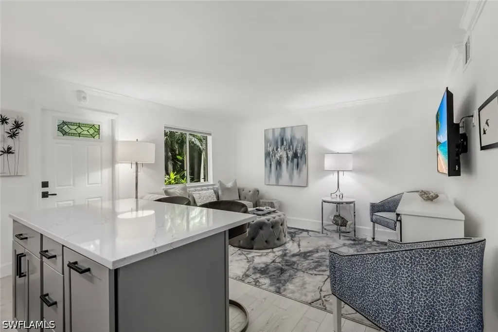 960 7th Street S Naples FL 34102