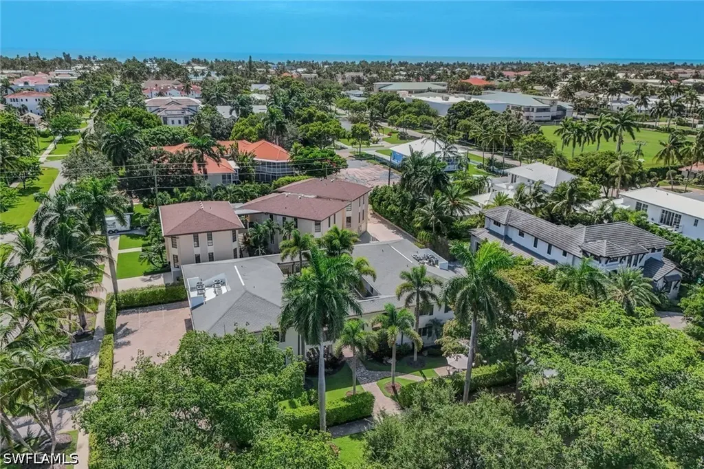 960 7th Street S Naples FL 34102