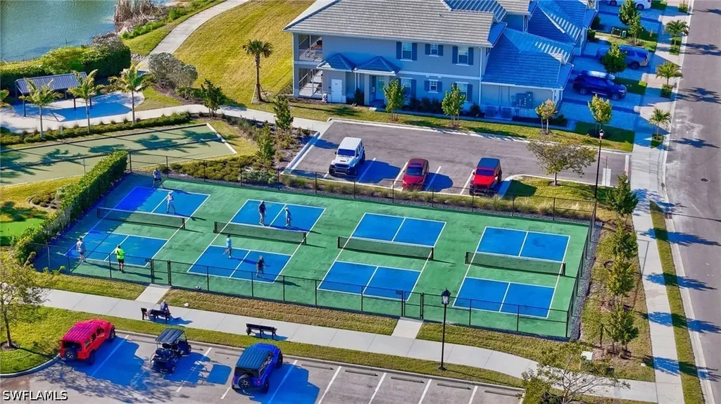 286 Indies Drive E Naples FL 34114