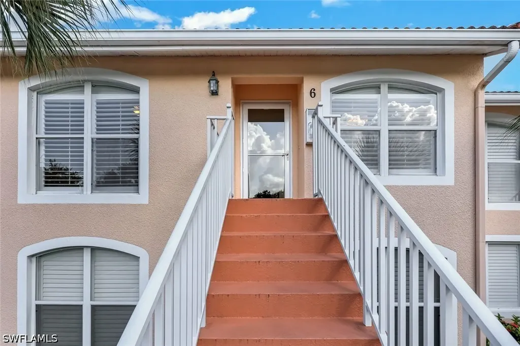 2055 Cascades Drive Naples FL 34112