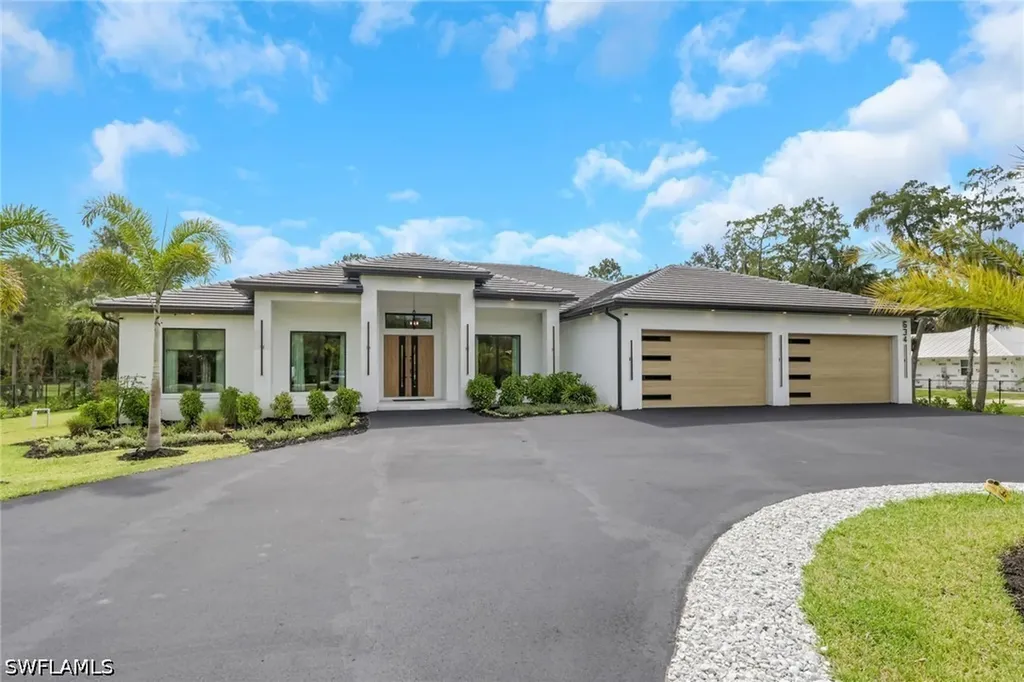 634 19th Street SW Naples FL 34117