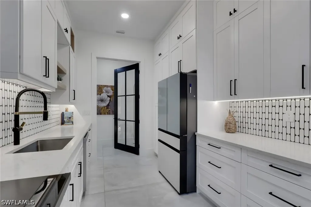 634 19th Street SW Naples FL 34117