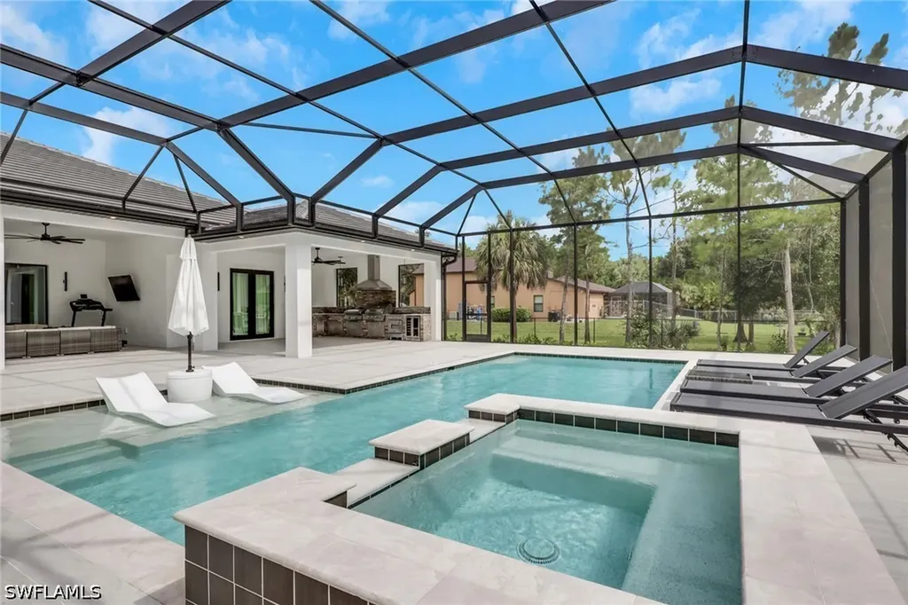 634 19th Street SW Naples FL 34117