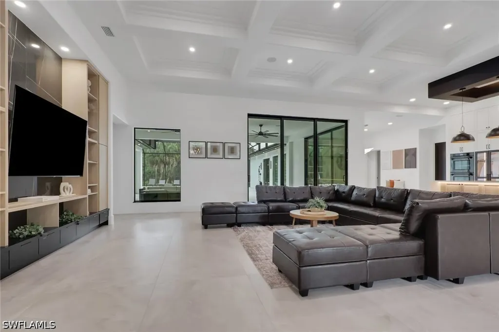 634 19th Street SW Naples FL 34117