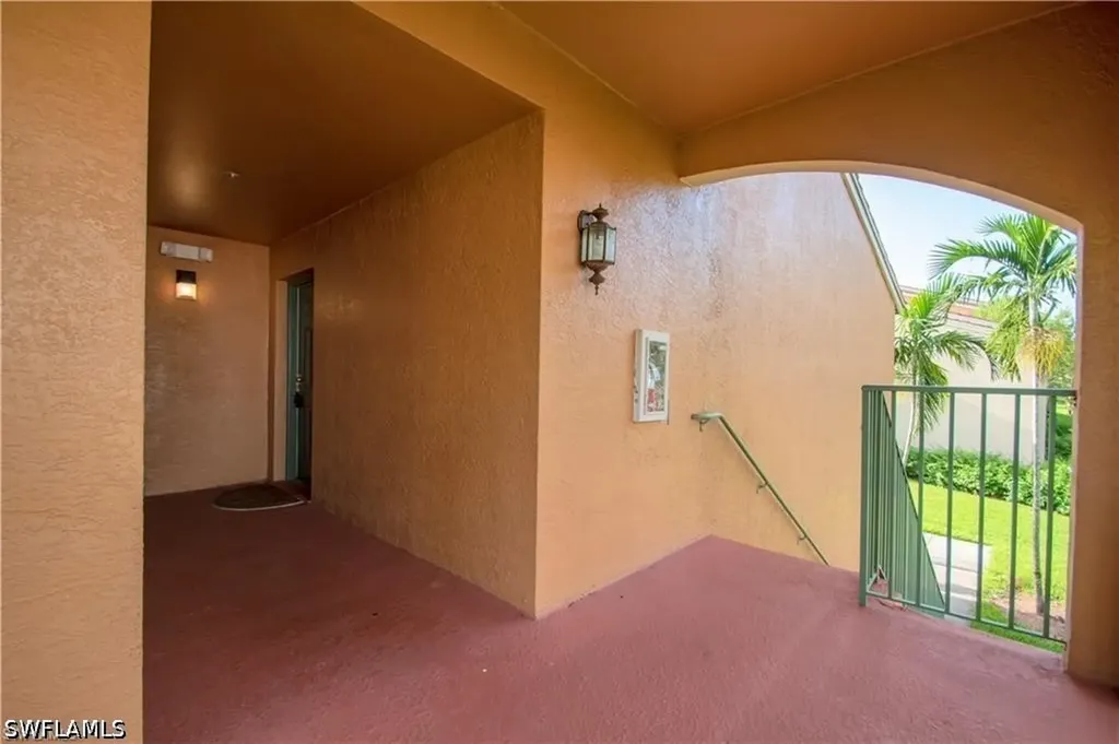 1220 Wildwood Lakes Boulevard Naples FL 34104