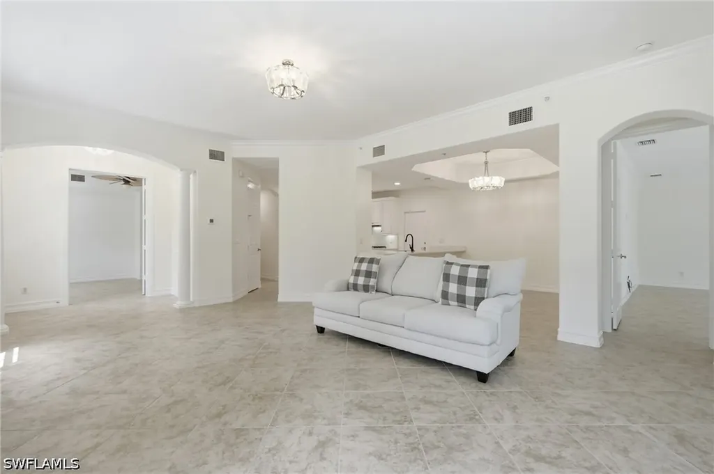 2886 Castillo Court Naples FL 34109