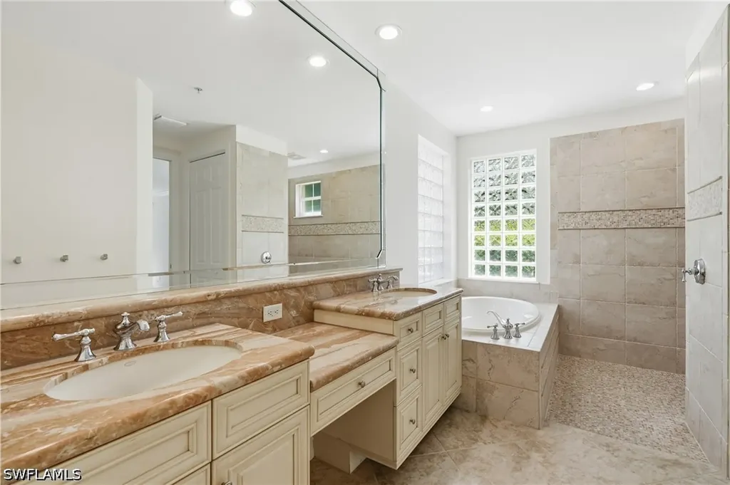 2886 Castillo Court Naples FL 34109