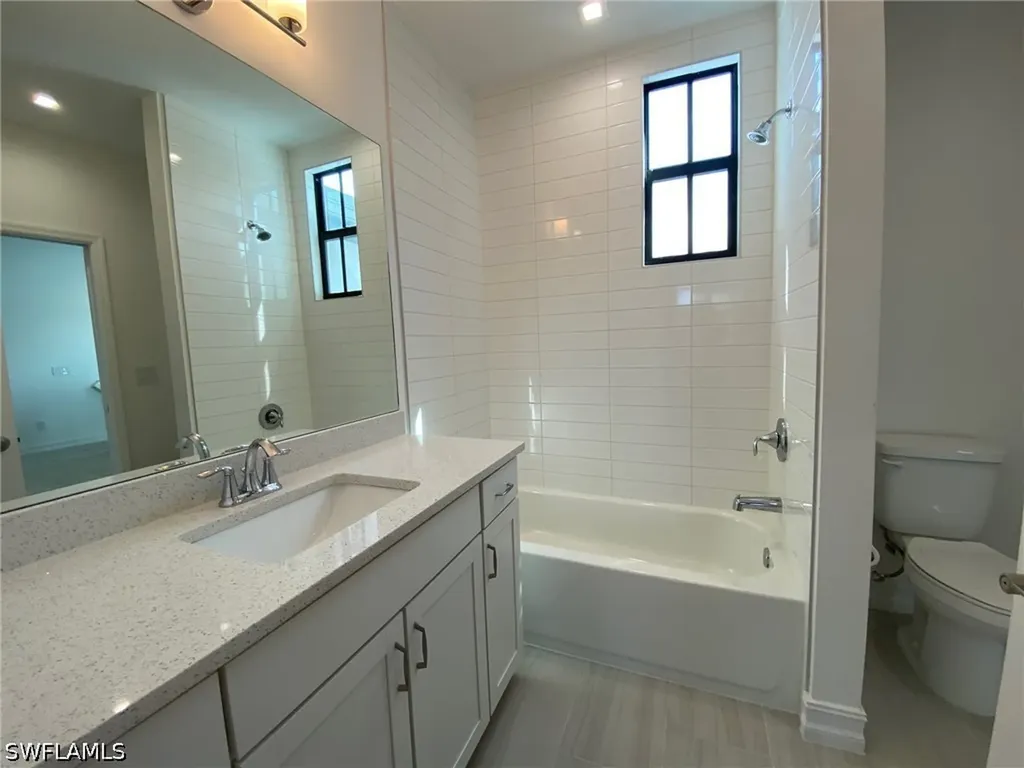7530 Rockefeller Drive Naples FL 34119