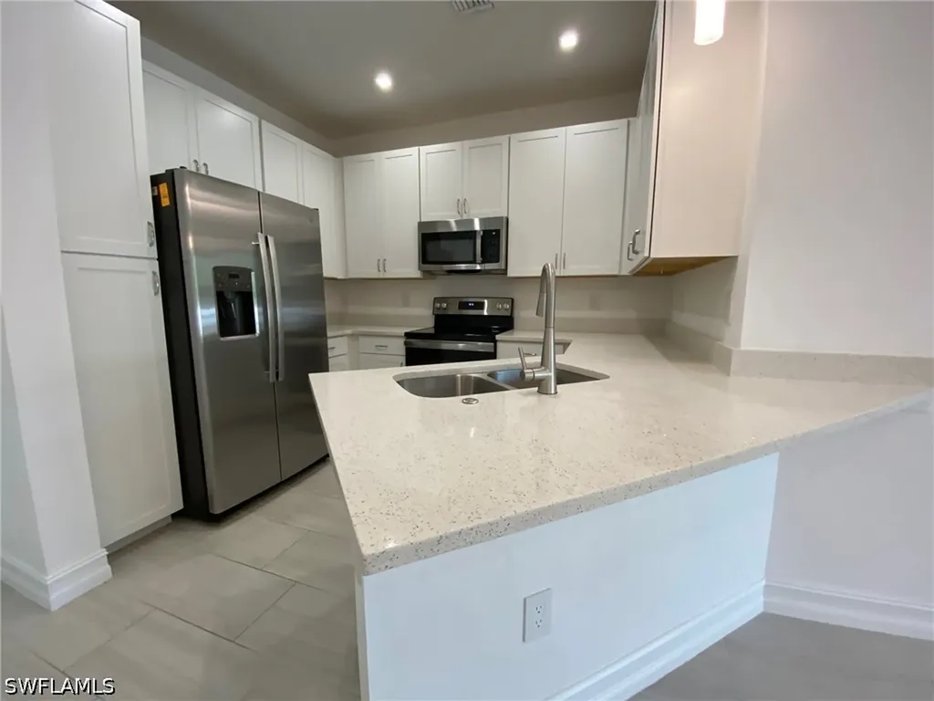 7530 Rockefeller Drive Naples FL 34119