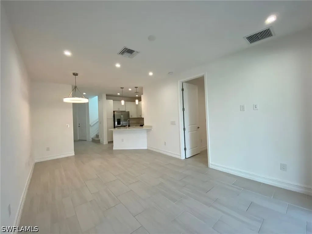7530 Rockefeller Drive Naples FL 34119