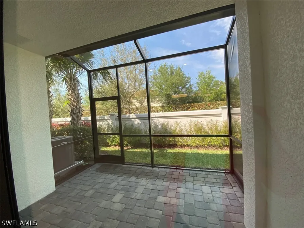 7530 Rockefeller Drive Naples FL 34119
