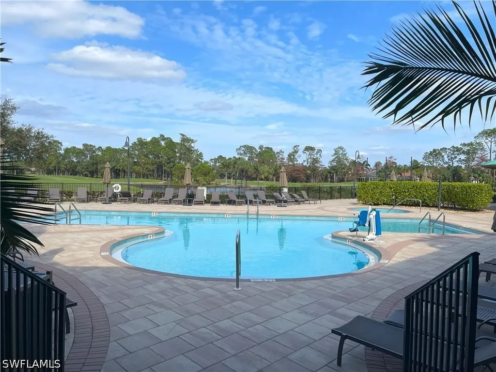 3965 Bishopwood Court E Naples FL 34114