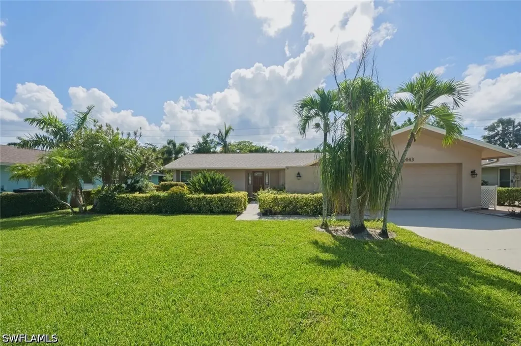 4443 Lakewood Boulevard Naples FL 34112