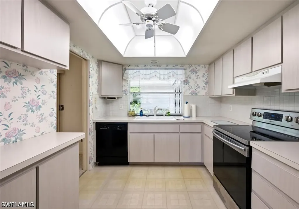 4443 Lakewood Boulevard Naples FL 34112