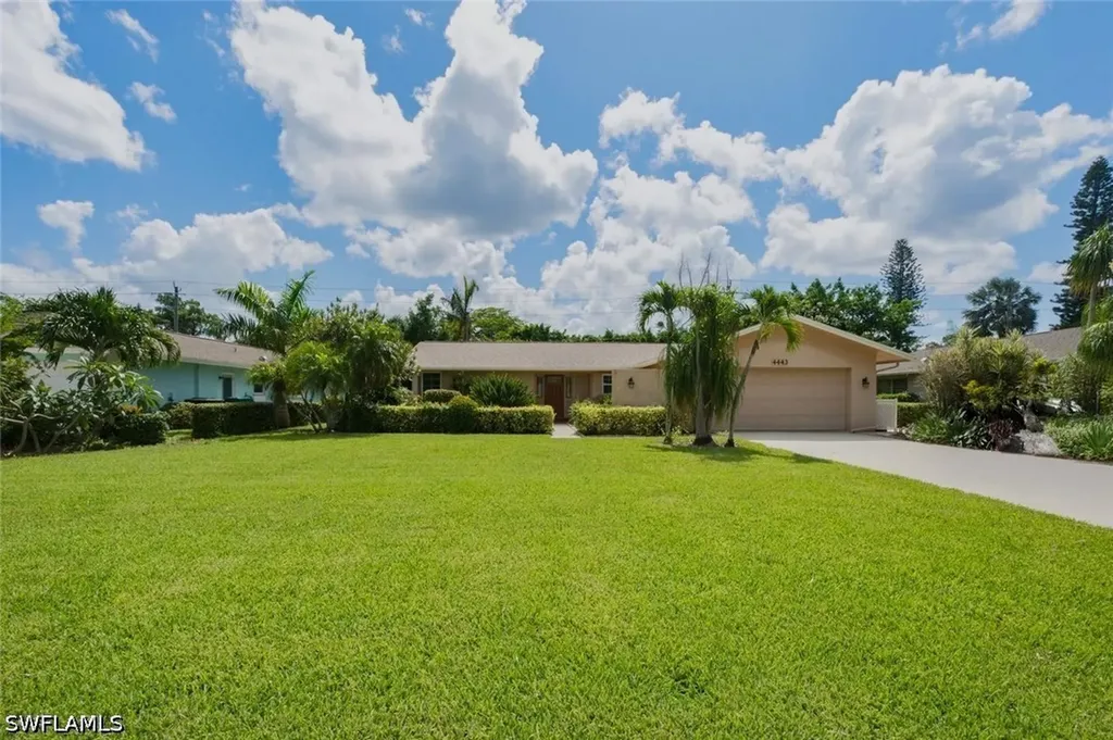 4443 Lakewood Boulevard Naples FL 34112