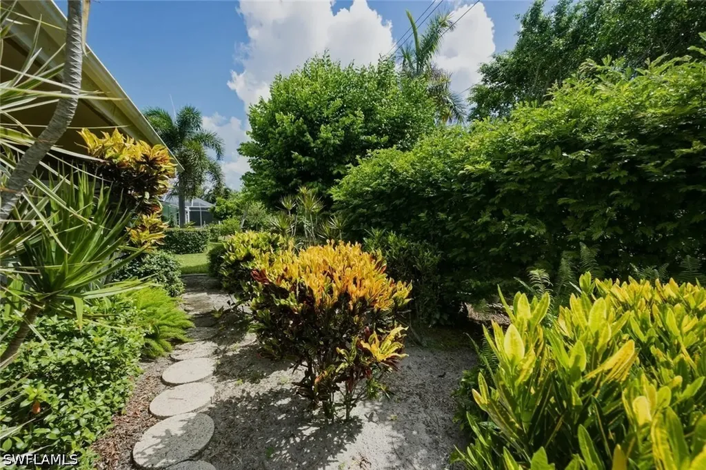 4443 Lakewood Boulevard Naples FL 34112