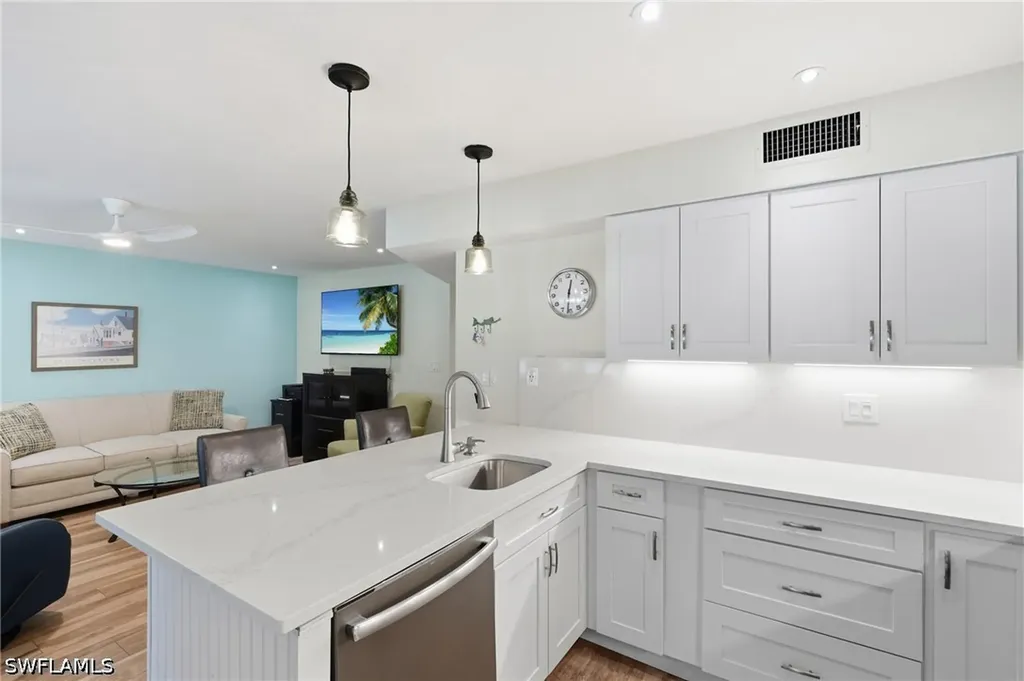 175 Forest Lakes Boulevard Naples FL 34105