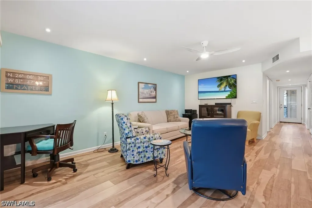 175 Forest Lakes Boulevard Naples FL 34105