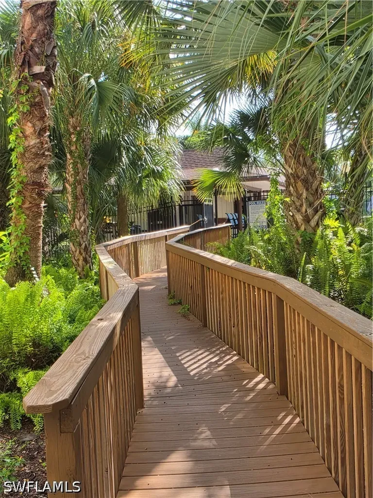 175 Forest Lakes Boulevard Naples FL 34105