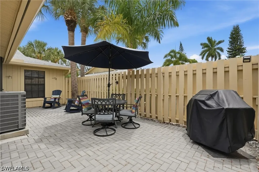 175 Forest Lakes Boulevard Naples FL 34105